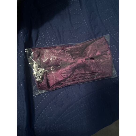 GUC Lord West Men's Patterned Vest Covered Buttons Purple Bow Tie Included Sz M - Picture 6 of 7